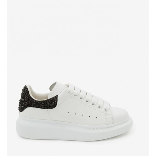 Alexander Mcqueen Women's Oversized Sneaker in White/black #  style 666407WIA4Z9581