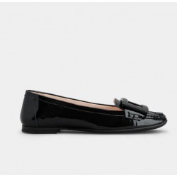 Roger Vivier Lacquered Buckle Loafers in Patent Leather  #  style RVW66833090PBQB999